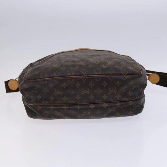 LOUIS VUITTON Monogram Reporter GM Shoulder Bag - Picture 4 of 15